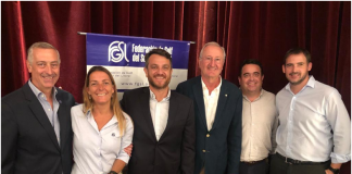 En la foto: Luis Caucino, Presidente saliente de la Federación, Lucila Alberdi, Vocal Titular del Consejo Directivo de la Federación y miembro de la Comisión de Damas del la AAG, Mauro Croce, Norberto Gruffat, nuevo Presidente, y los delegados del Club Ricardo Aguirre y Juan Ignacio Trento: